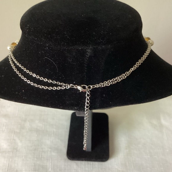 Gold and Cream Beaded Necklace with Pendant - Picture 2 of 2